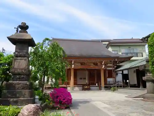 東覺寺の本殿・本堂