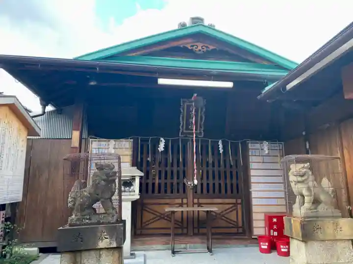 新宮神社の本殿・本堂