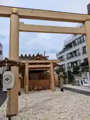 小石川大神宮の鳥居