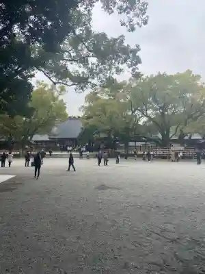 熱田神宮の{uncategorized: "未分類", other: "その他", undefined: "問題あり", building: "その他建物", grave: "お墓", sacred_gate: "鳥居", guardian: "狛犬", statue: "像", buddha: "仏像", history: "歴史", nature: "自然", garden: "庭園", animal: "動物", pagoda: "塔", temizu: "手水舎", mountain_gate: "山門・神門", sanctuary: "本殿・本堂", subordinate: "末社・摂社", art: "芸術", scenery: "景色", jizo: "地蔵", ema: "絵馬", goshuin: "御朱印", omikuji: "おみくじ", items: "授与品その他", amulet: "お守り", goshuincho: "御朱印帳", eats: "食事", festival: "お祭り", votive_dance: "神楽", shichigosan: "七五三参", wedding: "結婚式", experience: "体験その他", initially: "初詣", around: "周辺", anti_infection: "感染症対策"}
