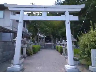 立志神社の鳥居