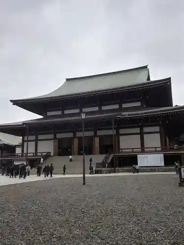 成田山新勝寺の本殿・本堂