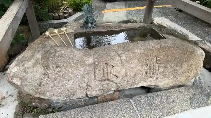 吉田天満宮の{uncategorized: "未分類", other: "その他", undefined: "問題あり", building: "その他建物", grave: "お墓", sacred_gate: "鳥居", guardian: "狛犬", statue: "像", buddha: "仏像", history: "歴史", nature: "自然", garden: "庭園", animal: "動物", pagoda: "塔", temizu: "手水舎", mountain_gate: "山門・神門", sanctuary: "本殿・本堂", subordinate: "末社・摂社", art: "芸術", scenery: "景色", jizo: "地蔵", ema: "絵馬", goshuin: "御朱印", omikuji: "おみくじ", items: "授与品その他", amulet: "お守り", goshuincho: "御朱印帳", eats: "食事", festival: "お祭り", votive_dance: "神楽", shichigosan: "七五三参", wedding: "結婚式", experience: "体験その他", initially: "初詣", around: "周辺", anti_infection: "感染症対策"}