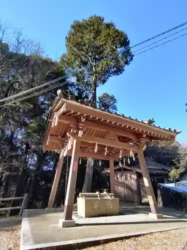 射穂神社の手水舎