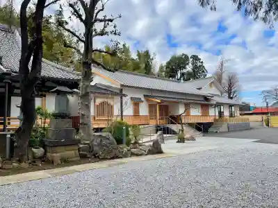 本乗寺の{uncategorized: "未分類", other: "その他", undefined: "問題あり", building: "その他建物", grave: "お墓", sacred_gate: "鳥居", guardian: "狛犬", statue: "像", buddha: "仏像", history: "歴史", nature: "自然", garden: "庭園", animal: "動物", pagoda: "塔", temizu: "手水舎", mountain_gate: "山門・神門", sanctuary: "本殿・本堂", subordinate: "末社・摂社", art: "芸術", scenery: "景色", jizo: "地蔵", ema: "絵馬", goshuin: "御朱印", omikuji: "おみくじ", items: "授与品その他", amulet: "お守り", goshuincho: "御朱印帳", eats: "食事", festival: "お祭り", votive_dance: "神楽", shichigosan: "七五三参", wedding: "結婚式", experience: "体験その他", initially: "初詣", around: "周辺", anti_infection: "感染症対策"}