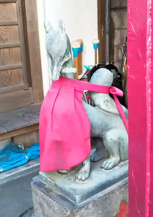 稲荷神社の狛犬