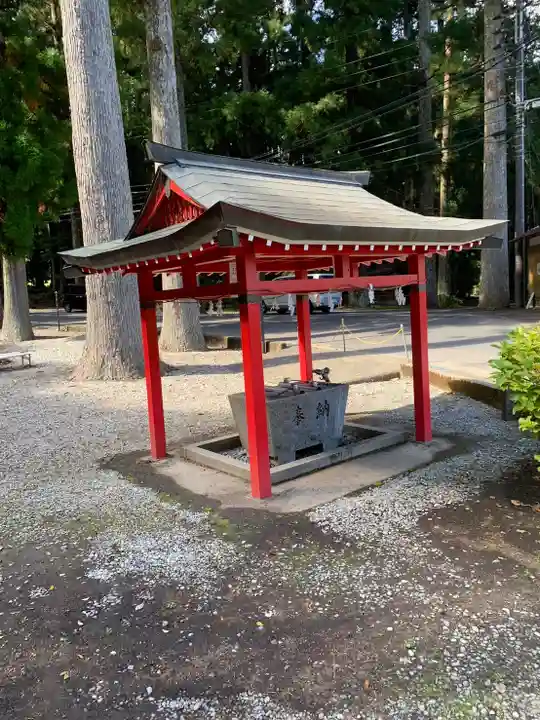 池神社の手水舎