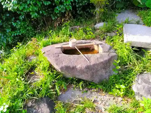 軻愚突知社（秋葉社）の手水舎