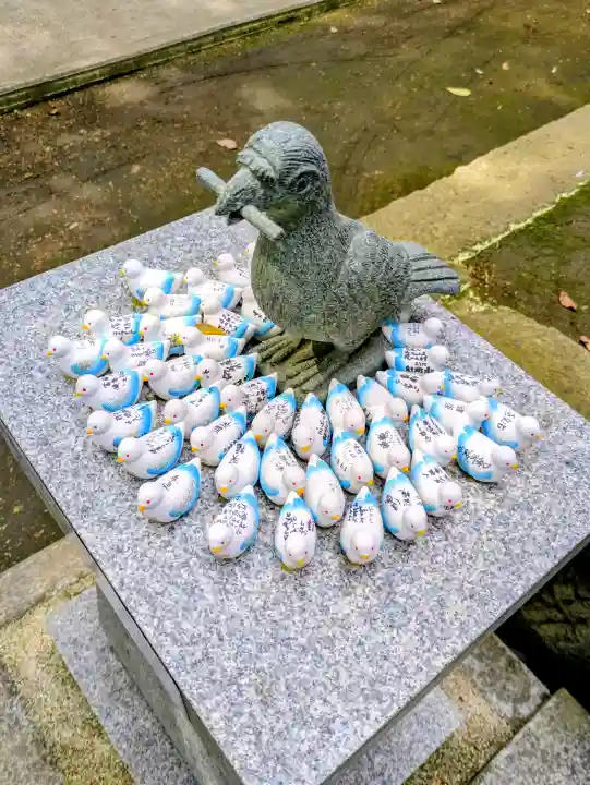 鶴嶺八幡宮の{uncategorized: "未分類", other: "その他", undefined: "問題あり", building: "その他建物", grave: "お墓", sacred_gate: "鳥居", guardian: "狛犬", statue: "像", buddha: "仏像", history: "歴史", nature: "自然", garden: "庭園", animal: "動物", pagoda: "塔", temizu: "手水舎", mountain_gate: "山門・神門", sanctuary: "本殿・本堂", subordinate: "末社・摂社", art: "芸術", scenery: "景色", jizo: "地蔵", ema: "絵馬", goshuin: "御朱印", omikuji: "おみくじ", items: "授与品その他", amulet: "お守り", goshuincho: "御朱印帳", eats: "食事", festival: "お祭り", votive_dance: "神楽", shichigosan: "七五三参", wedding: "結婚式", experience: "体験その他", initially: "初詣", around: "周辺", anti_infection: "感染症対策"}