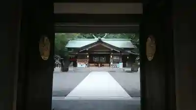 東郷神社の山門・神門
