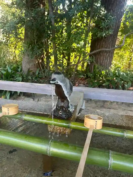 弓弦羽神社の{uncategorized: "未分類", other: "その他", undefined: "問題あり", building: "その他建物", grave: "お墓", sacred_gate: "鳥居", guardian: "狛犬", statue: "像", buddha: "仏像", history: "歴史", nature: "自然", garden: "庭園", animal: "動物", pagoda: "塔", temizu: "手水舎", mountain_gate: "山門・神門", sanctuary: "本殿・本堂", subordinate: "末社・摂社", art: "芸術", scenery: "景色", jizo: "地蔵", ema: "絵馬", goshuin: "御朱印", omikuji: "おみくじ", items: "授与品その他", amulet: "お守り", goshuincho: "御朱印帳", eats: "食事", festival: "お祭り", votive_dance: "神楽", shichigosan: "七五三参", wedding: "結婚式", experience: "体験その他", initially: "初詣", around: "周辺", anti_infection: "感染症対策"}