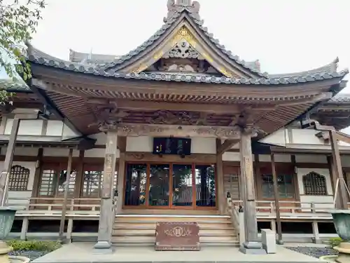 萬福寺の本殿・本堂