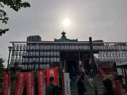 寛永寺不忍池弁天堂の{uncategorized: "未分類", other: "その他", undefined: "問題あり", building: "その他建物", grave: "お墓", sacred_gate: "鳥居", guardian: "狛犬", statue: "像", buddha: "仏像", history: "歴史", nature: "自然", garden: "庭園", animal: "動物", pagoda: "塔", temizu: "手水舎", mountain_gate: "山門・神門", sanctuary: "本殿・本堂", subordinate: "末社・摂社", art: "芸術", scenery: "景色", jizo: "地蔵", ema: "絵馬", goshuin: "御朱印", omikuji: "おみくじ", items: "授与品その他", amulet: "お守り", goshuincho: "御朱印帳", eats: "食事", festival: "お祭り", votive_dance: "神楽", shichigosan: "七五三参", wedding: "結婚式", experience: "体験その他", initially: "初詣", around: "周辺", anti_infection: "感染症対策"}