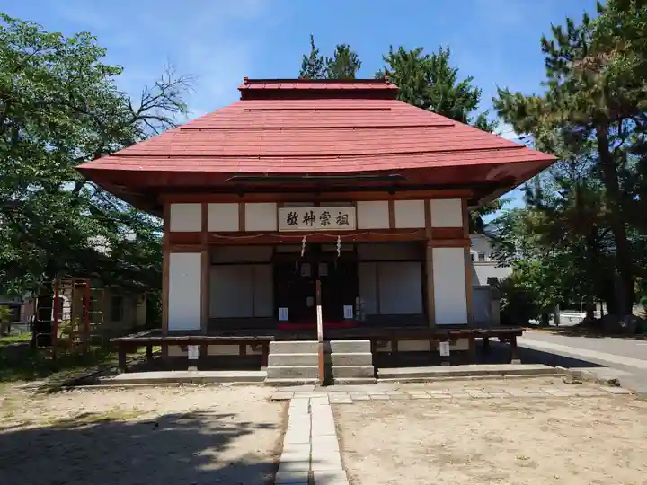 木留神社の本殿・本堂