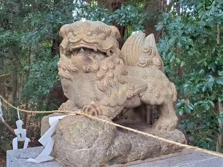 越木岩神社の狛犬