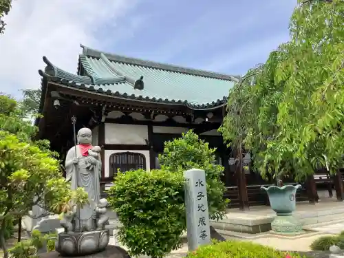 観音寺の{uncategorized: "未分類", other: "その他", undefined: "問題あり", building: "その他建物", grave: "お墓", sacred_gate: "鳥居", guardian: "狛犬", statue: "像", buddha: "仏像", history: "歴史", nature: "自然", garden: "庭園", animal: "動物", pagoda: "塔", temizu: "手水舎", mountain_gate: "山門・神門", sanctuary: "本殿・本堂", subordinate: "末社・摂社", art: "芸術", scenery: "景色", jizo: "地蔵", ema: "絵馬", goshuin: "御朱印", omikuji: "おみくじ", items: "授与品その他", amulet: "お守り", goshuincho: "御朱印帳", eats: "食事", festival: "お祭り", votive_dance: "神楽", shichigosan: "七五三参", wedding: "結婚式", experience: "体験その他", initially: "初詣", around: "周辺", anti_infection: "感染症対策"}