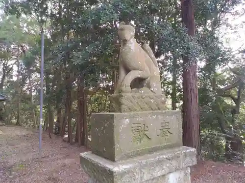 稲荷神社の狛犬