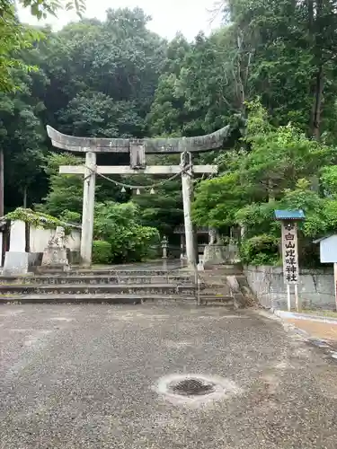 白山比咩神社の鳥居