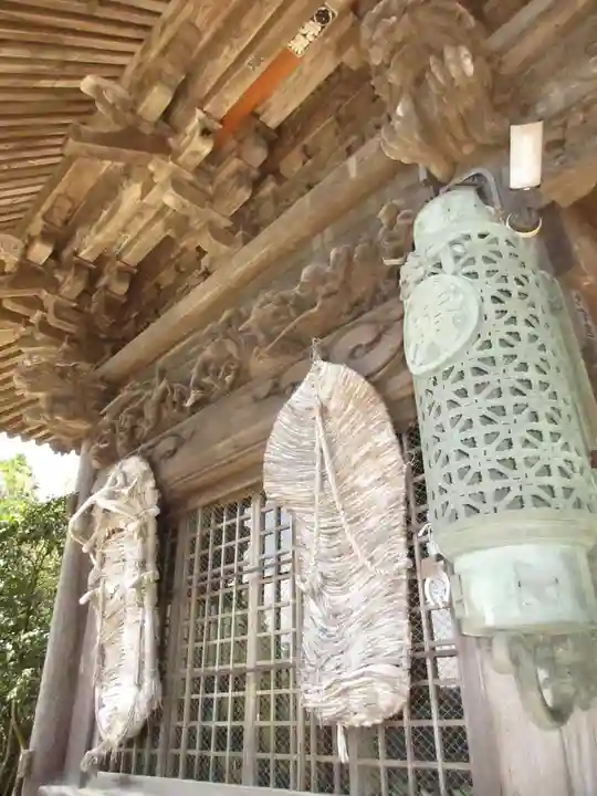 芝山仁王尊 観音教寺の山門・神門