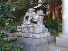 素鵞熊野神社の狛犬