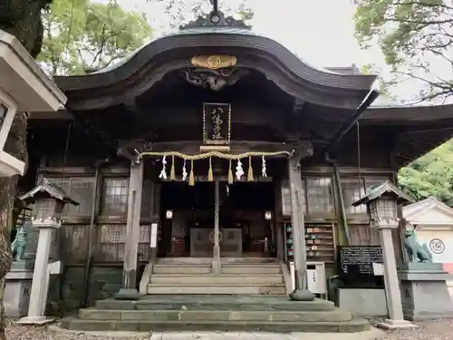 津田八幡神社の本殿・本堂