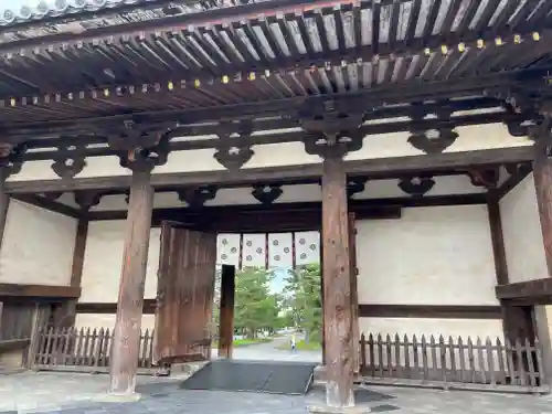 法隆寺の山門・神門