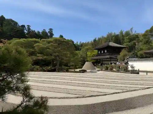 慈照寺（慈照禅寺・銀閣寺）の{uncategorized: "未分類", other: "その他", undefined: "問題あり", building: "その他建物", grave: "お墓", sacred_gate: "鳥居", guardian: "狛犬", statue: "像", buddha: "仏像", history: "歴史", nature: "自然", garden: "庭園", animal: "動物", pagoda: "塔", temizu: "手水舎", mountain_gate: "山門・神門", sanctuary: "本殿・本堂", subordinate: "末社・摂社", art: "芸術", scenery: "景色", jizo: "地蔵", ema: "絵馬", goshuin: "御朱印", omikuji: "おみくじ", items: "授与品その他", amulet: "お守り", goshuincho: "御朱印帳", eats: "食事", festival: "お祭り", votive_dance: "神楽", shichigosan: "七五三参", wedding: "結婚式", experience: "体験その他", initially: "初詣", around: "周辺", anti_infection: "感染症対策"}
