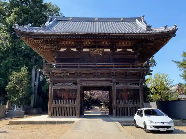 勝願寺の山門・神門