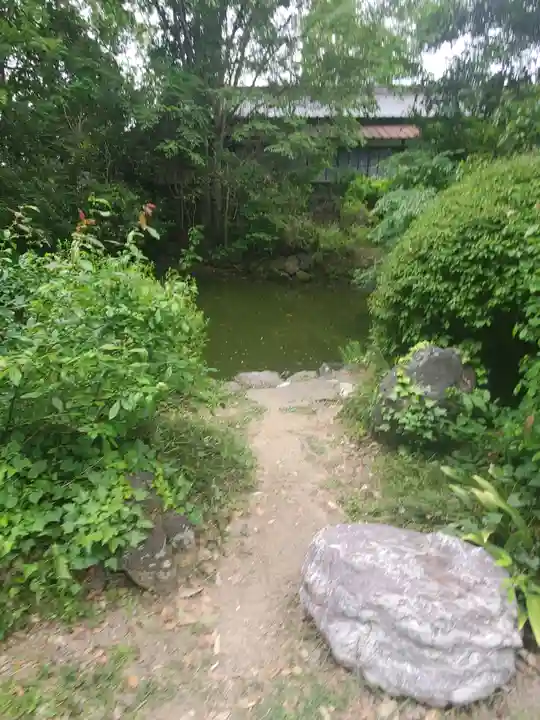 歓喜院本坊の庭園
