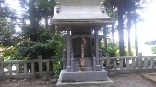 野中春日神社の末社