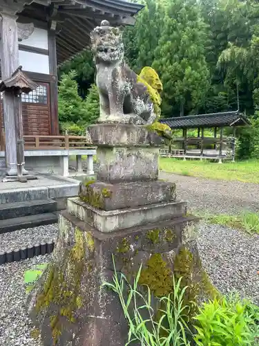 白鳥神社の狛犬