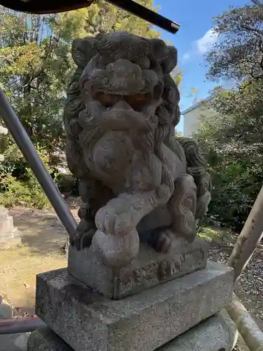 鈴置神社（矢合）の狛犬