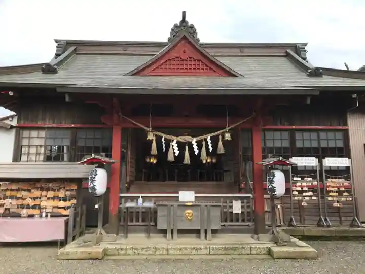 鶴峯八幡宮の本殿・本堂