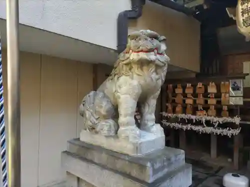 三河稲荷神社の狛犬