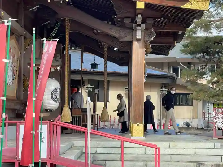 竹駒神社の{uncategorized: "未分類", other: "その他", undefined: "問題あり", building: "その他建物", grave: "お墓", sacred_gate: "鳥居", guardian: "狛犬", statue: "像", buddha: "仏像", history: "歴史", nature: "自然", garden: "庭園", animal: "動物", pagoda: "塔", temizu: "手水舎", mountain_gate: "山門・神門", sanctuary: "本殿・本堂", subordinate: "末社・摂社", art: "芸術", scenery: "景色", jizo: "地蔵", ema: "絵馬", goshuin: "御朱印", omikuji: "おみくじ", items: "授与品その他", amulet: "お守り", goshuincho: "御朱印帳", eats: "食事", festival: "お祭り", votive_dance: "神楽", shichigosan: "七五三参", wedding: "結婚式", experience: "体験その他", initially: "初詣", around: "周辺", anti_infection: "感染症対策"}