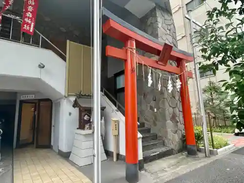 初音森神社の鳥居
