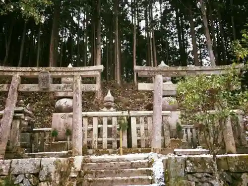 蓮華定院の鳥居