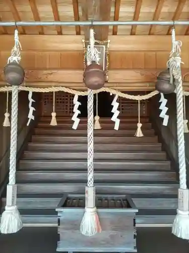 神吉八幡神社の本殿・本堂