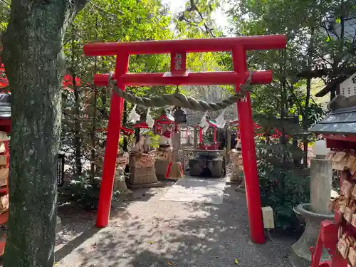 冠稲荷神社の鳥居