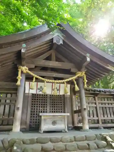 諏訪大社上社前宮の本殿・本堂