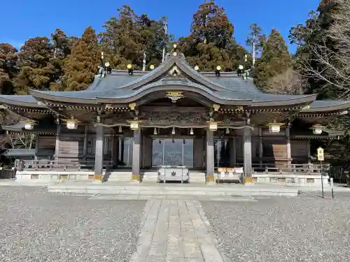 秋葉山本宮 秋葉神社 上社の{uncategorized: "未分類", other: "その他", undefined: "問題あり", building: "その他建物", grave: "お墓", sacred_gate: "鳥居", guardian: "狛犬", statue: "像", buddha: "仏像", history: "歴史", nature: "自然", garden: "庭園", animal: "動物", pagoda: "塔", temizu: "手水舎", mountain_gate: "山門・神門", sanctuary: "本殿・本堂", subordinate: "末社・摂社", art: "芸術", scenery: "景色", jizo: "地蔵", ema: "絵馬", goshuin: "御朱印", omikuji: "おみくじ", items: "授与品その他", amulet: "お守り", goshuincho: "御朱印帳", eats: "食事", festival: "お祭り", votive_dance: "神楽", shichigosan: "七五三参", wedding: "結婚式", experience: "体験その他", initially: "初詣", around: "周辺", anti_infection: "感染症対策"}
