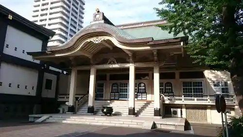 中央寺の本殿・本堂