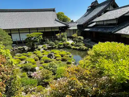 等持院の庭園