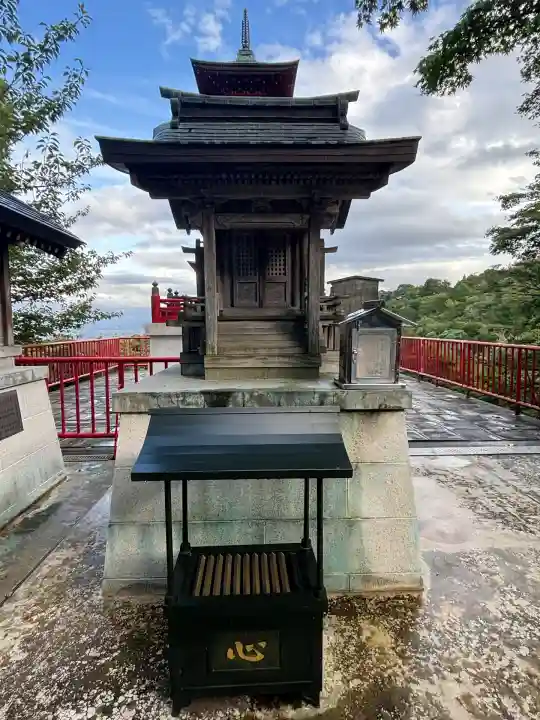 倶利迦羅不動寺山頂本堂(石川県)