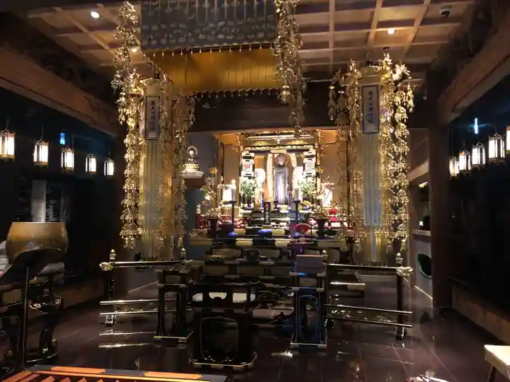 燈籠堂 浄教寺の本殿・本堂