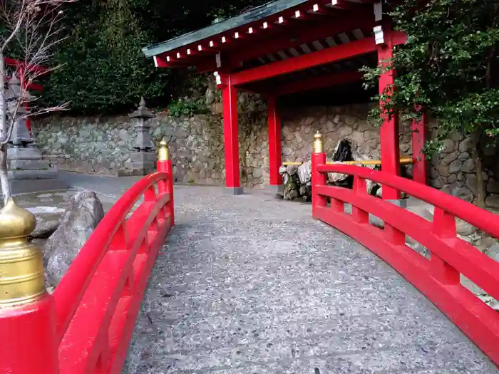 白龍稲荷大神の建物その他