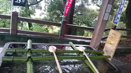唐澤山神社の手水舎
