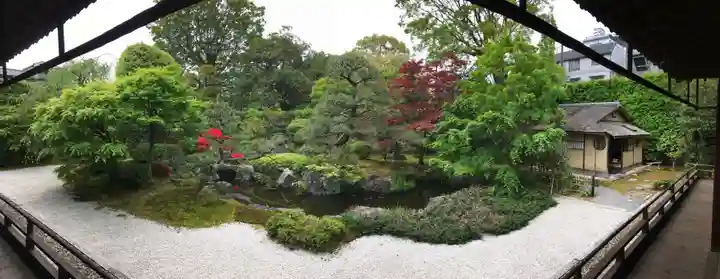正傳(正伝)永源院の庭園
