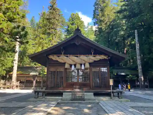 諏訪大社下社春宮(長野県)