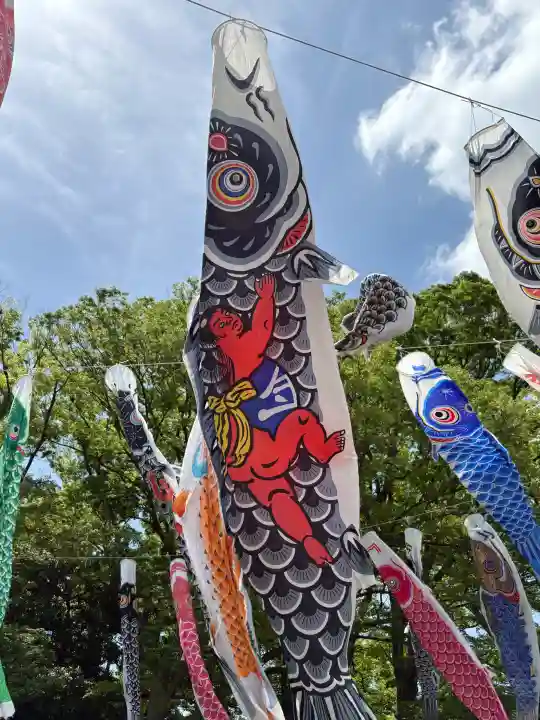 白旗神社の{uncategorized: "未分類", other: "その他", undefined: "問題あり", building: "その他建物", grave: "お墓", sacred_gate: "鳥居", guardian: "狛犬", statue: "像", buddha: "仏像", history: "歴史", nature: "自然", garden: "庭園", animal: "動物", pagoda: "塔", temizu: "手水舎", mountain_gate: "山門・神門", sanctuary: "本殿・本堂", subordinate: "末社・摂社", art: "芸術", scenery: "景色", jizo: "地蔵", ema: "絵馬", goshuin: "御朱印", omikuji: "おみくじ", items: "授与品その他", amulet: "お守り", goshuincho: "御朱印帳", eats: "食事", festival: "お祭り", votive_dance: "神楽", shichigosan: "七五三参", wedding: "結婚式", experience: "体験その他", initially: "初詣", around: "周辺", anti_infection: "感染症対策"}